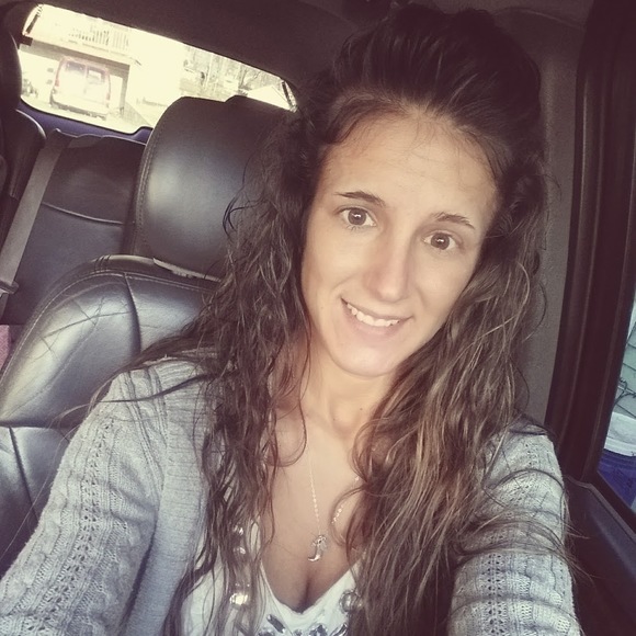 Meet your Posher, Elaine - Picture 1 of 1